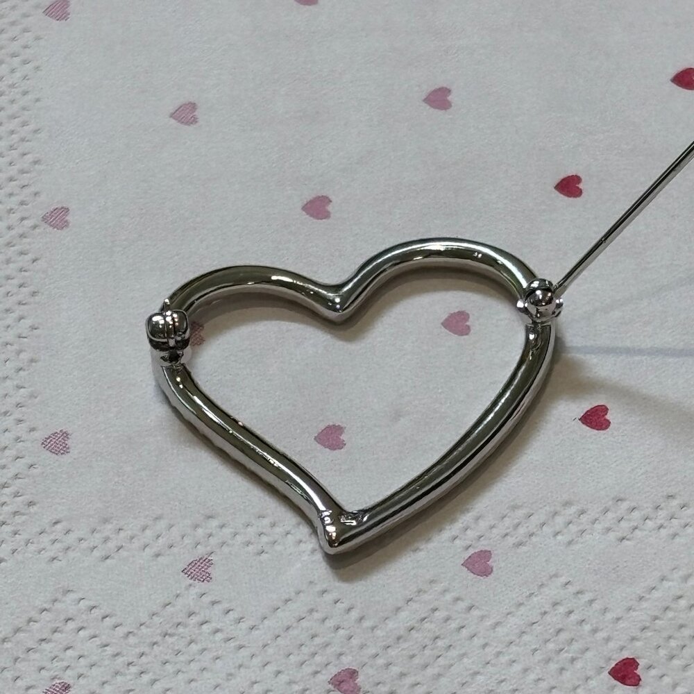Vintage Silver Tone Clear rhinestone Heart Brooch - Picture 11 of 15